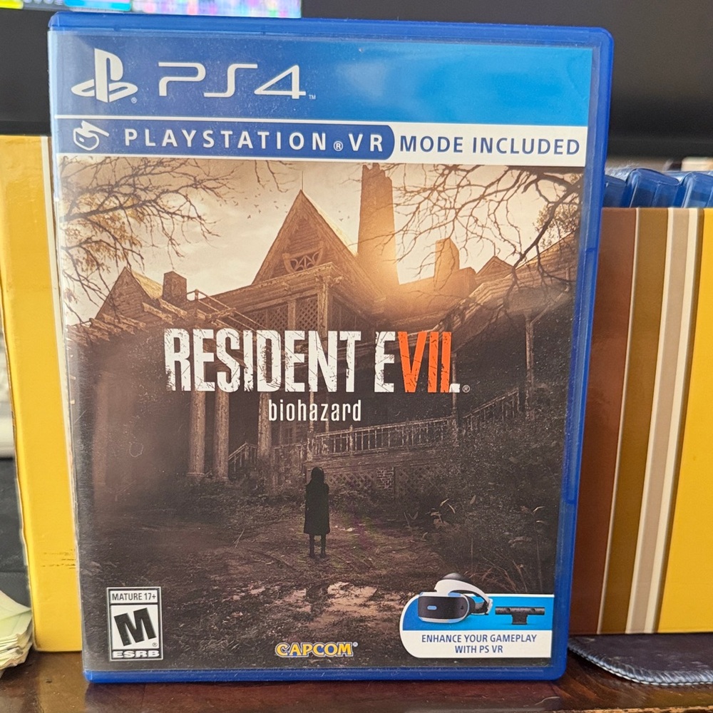Resident Evil 7: Biohazard for PS4 - Blue Case